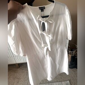 PrettyLittleThing White Linen Short Romper with Bow Detail ~ NWT